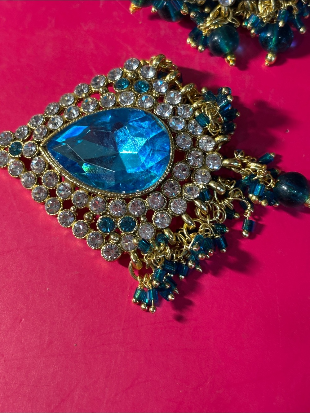 Teal Blue Crystal Bridal Necklace Set with Earrings and Tikka - Picture 4 of 8